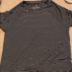 american eagle short sleeve crop